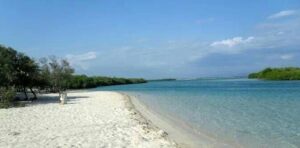 Muere ahogada niña de 6 años en playa Caobita azua