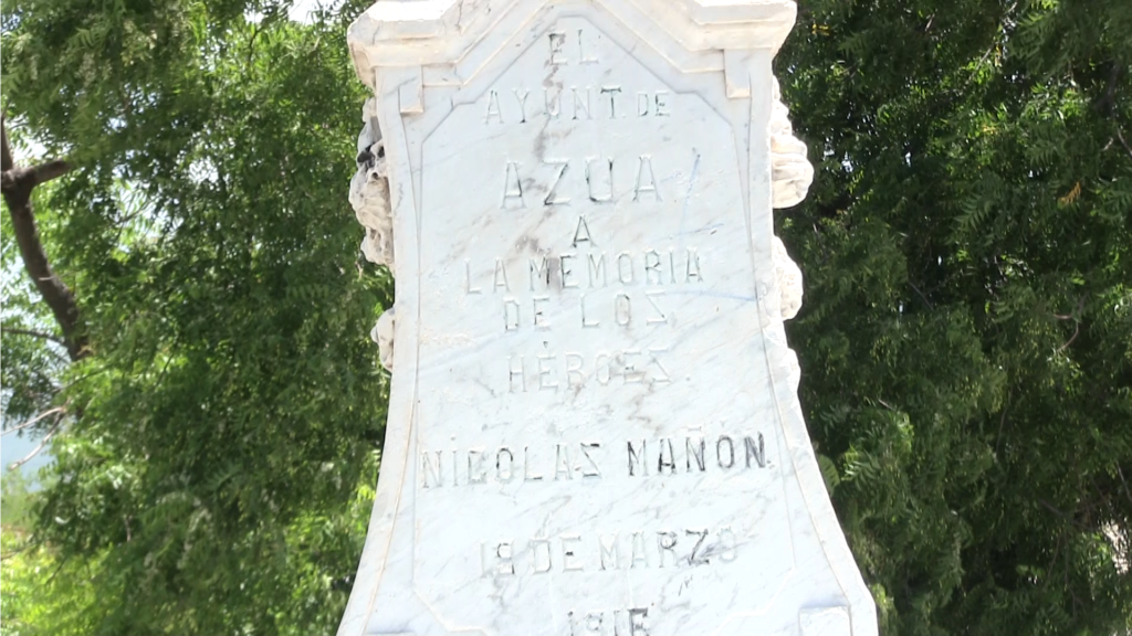 Monumento en resoli de azua donde se encuentra la tumba de nicolas mañon